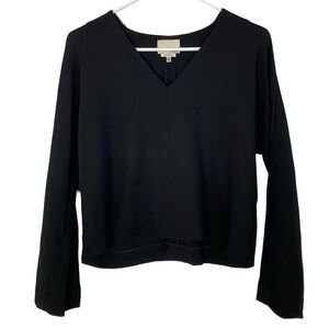 Aritzia Le Fou Wilfred Black Blouse Womens Size XS V Neck Long Sleeve Boxy Crop
